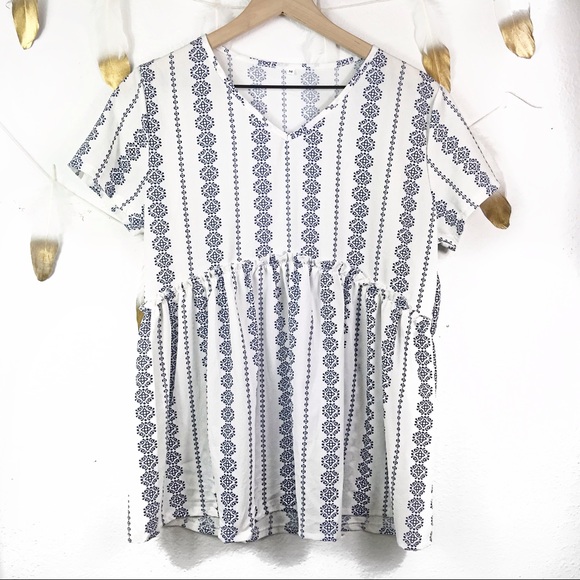 Baby doll Blouse with Tribal print - Picture 1 of 4